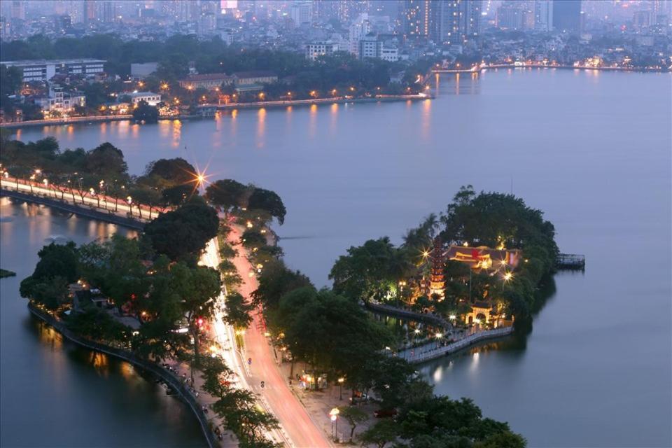 Best Price Ho Guom Apartments For Long Stay Hanoi Luaran gambar