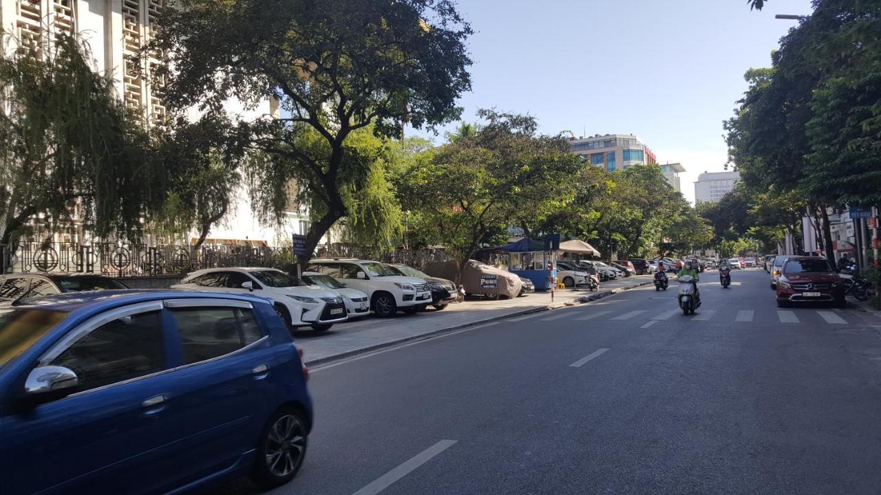 Best Price Ho Guom Apartments For Long Stay Hanoi Luaran gambar